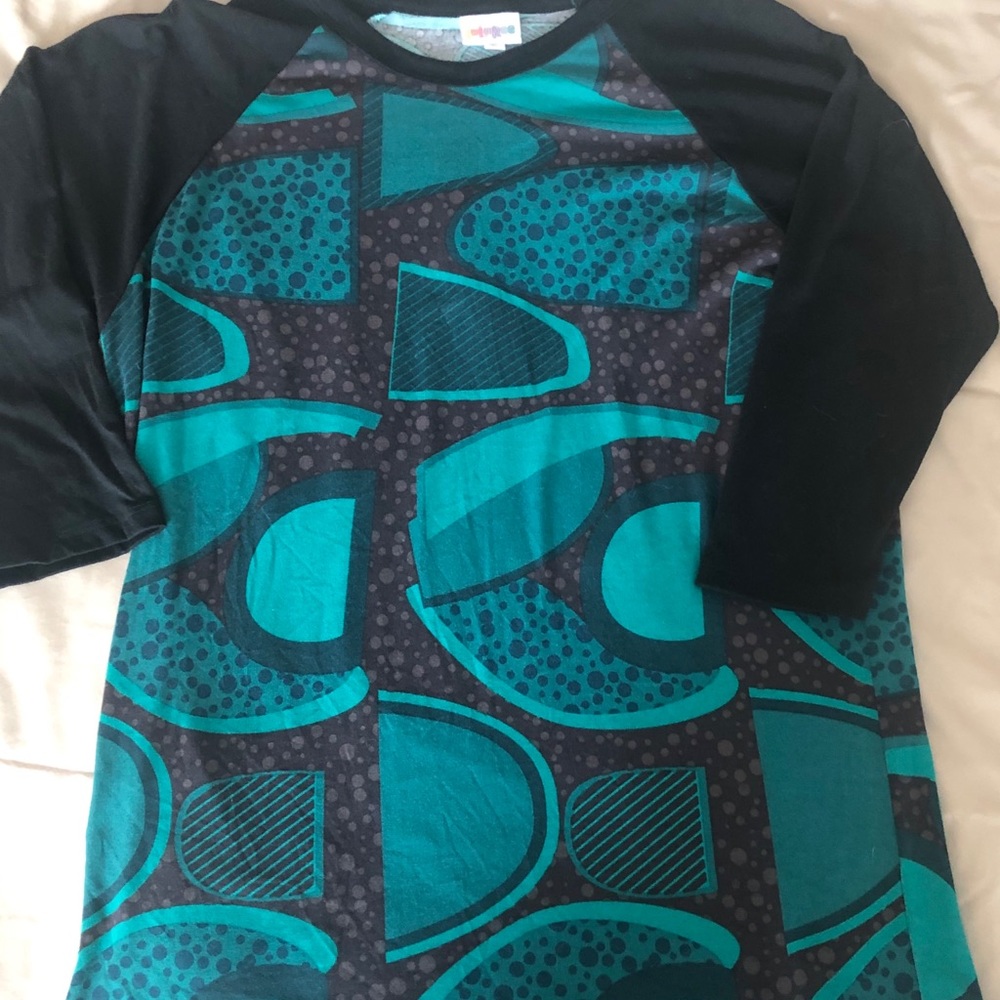 Lularoe shirt